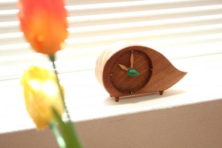  置き時計 木製 アナログ (ムンク)